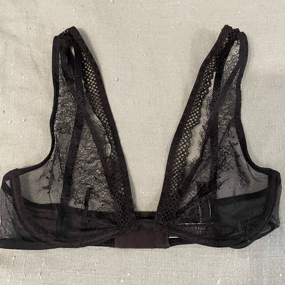 Victoria’s Secret Lace Unlined Bra